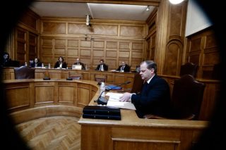 Το φιάσκο της Εξεταστικής και η παρωδία της Προανακριτικής